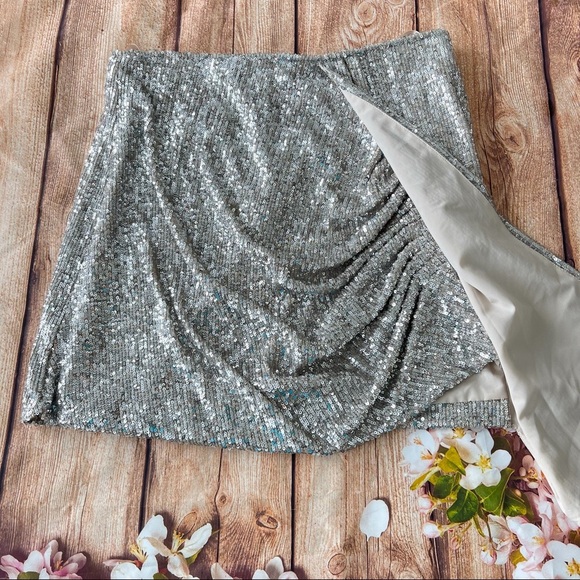 NWT Gianni Bini James Sequined Side Drape Skirt - Picture 5 of 14